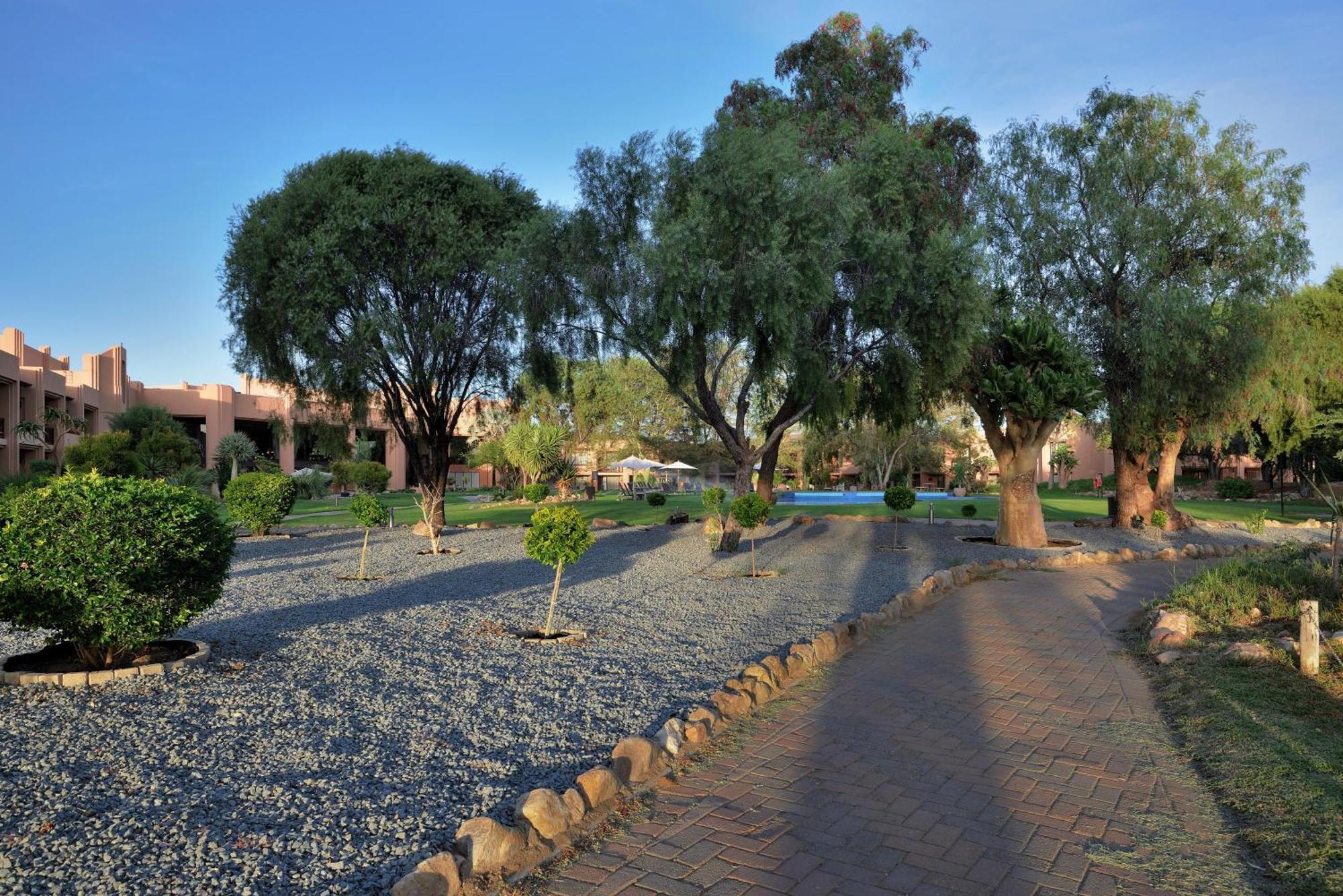 Windhoek Country Club Resort Exteriér fotografie