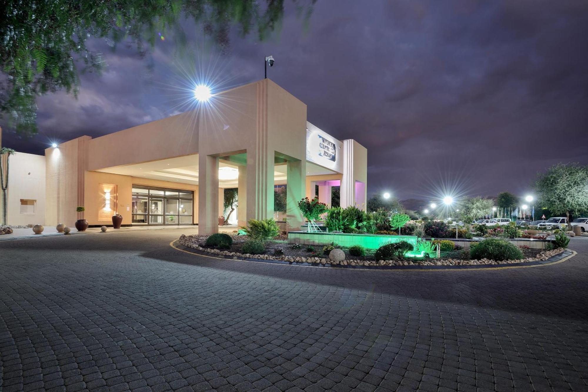 Windhoek Country Club Resort Exteriér fotografie